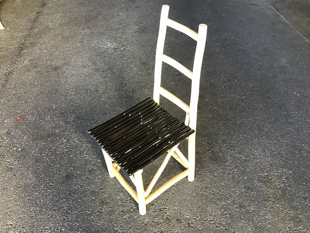 黒竹座面の椅子